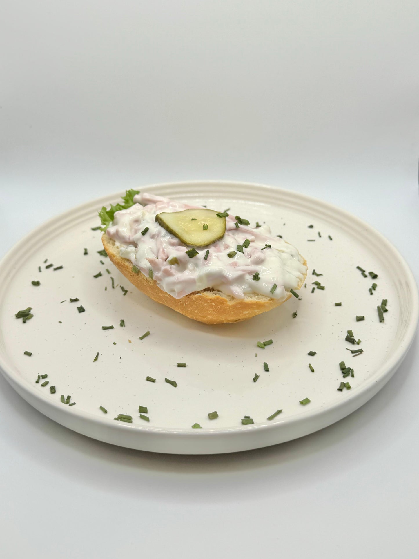Halbes Fleischsalatbrötchen