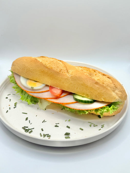 Belegtes Baguette mit Pute